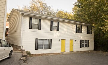 Building Photo - 1616 Anthony St