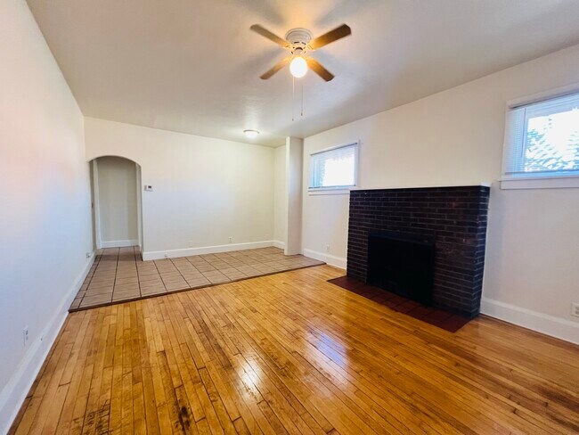 Building Photo - 2614 63rd St