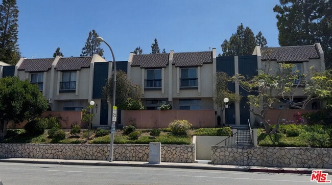 Building Photo - 11260 Overland Ave, Unit #2E