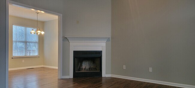 Foto del edificio - Say Hello to Your New Home! 3 Bedroom/2.5 Bath