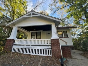 Building Photo - 1906 11th Avenue A