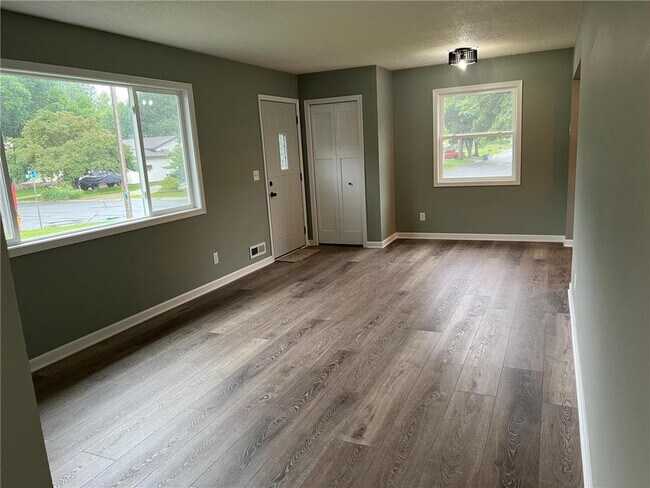 Foto del edificio - 1401 76th Ave NE