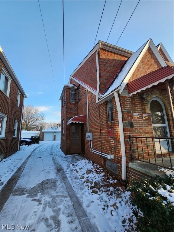 Building Photo - 3225 Warren Rd