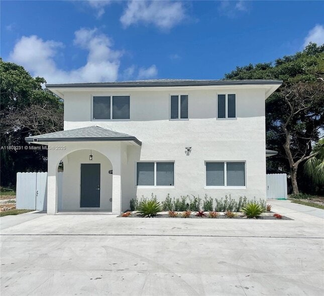 Primary Photo - 11939 SW 218th St