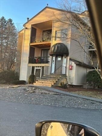 Primary Photo - 49 Parker Ave