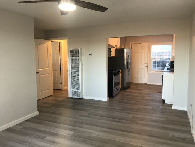 Foto del edificio - 68 W 4th St