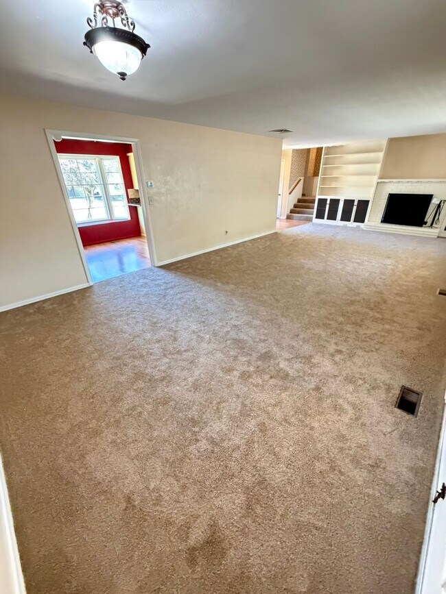 Foto del edificio - 3 Bedroom on Large corner lot!