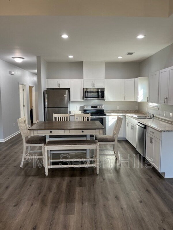 Foto del edificio - 1725 Holton St