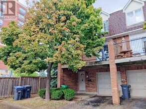 Building Photo - 1525 S Parade Ct