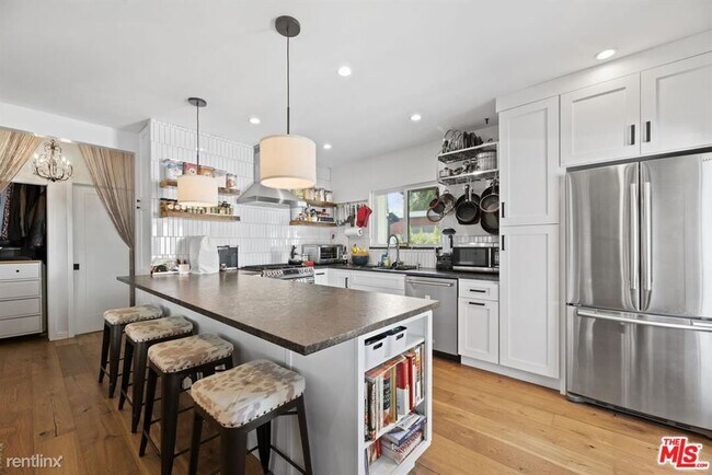Foto del edificio - 2 br, 1 bath House - 10868 Weddington St