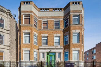 Building Photo - 4519 S Calumet Ave