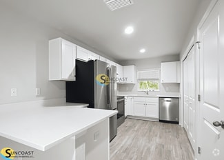 Building Photo - 9013 N Travis Dr