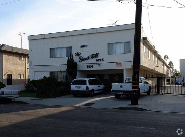 Foto del edificio - The Beach Hill Apartments