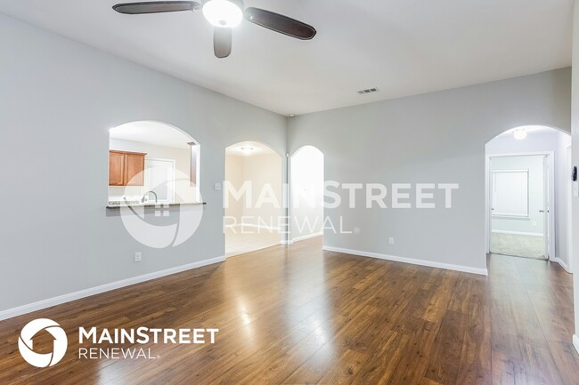 Building Photo - 1213 Basswood Ln