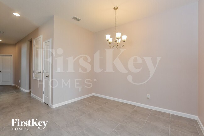 Building Photo - 874 Lady Bird Ln