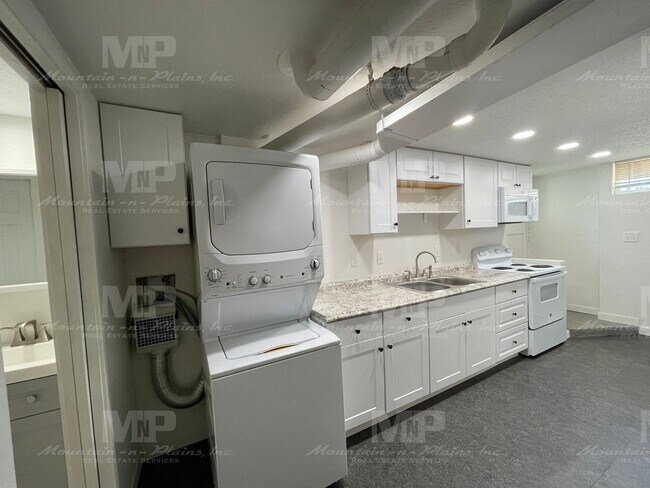 Foto del edificio - 610 S Loomis Ave