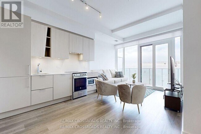 Photo du bâtiment - 3900 Confederation Pkwy