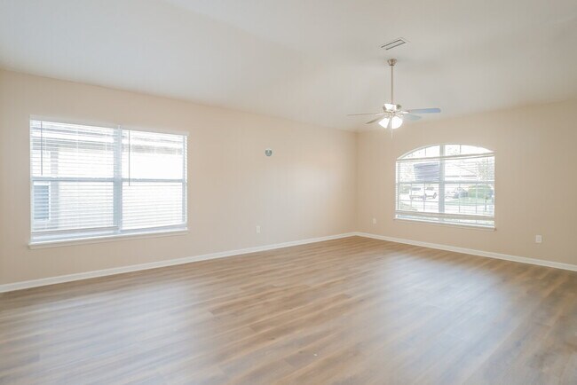 Foto del edificio - 1728 Windover Pl