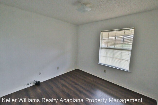 Building Photo - 3 br, 2 bath House - 401 Strasbourg Dr.
