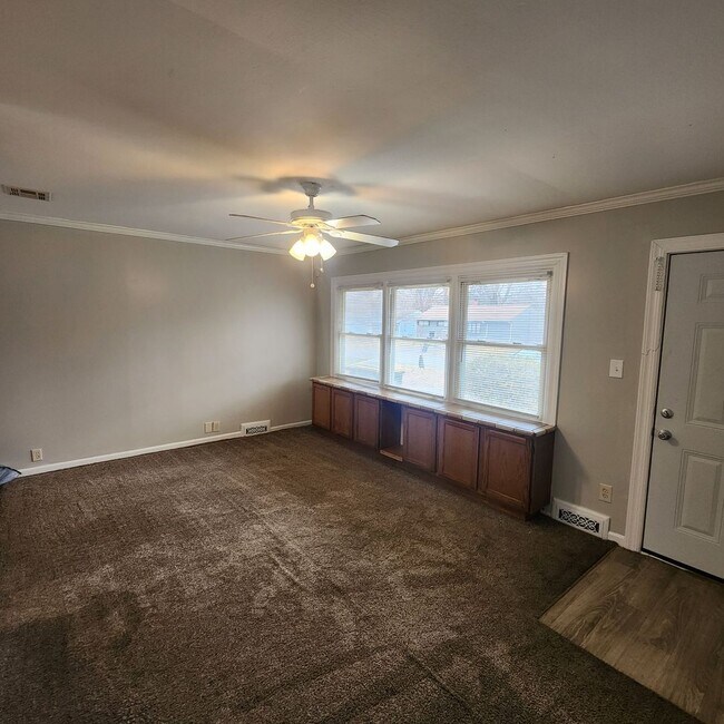Building Photo - Charming 3 bedroom, 1 bathroom home  in Ka...