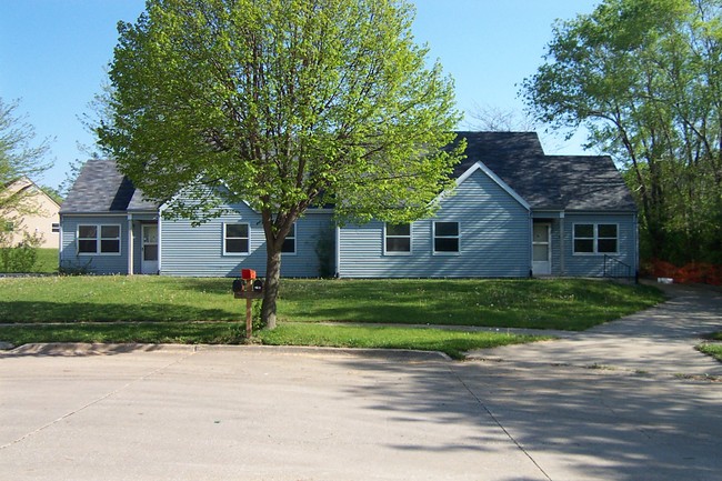 Building Photo - Meredith Homes