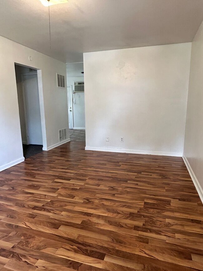 Foto del edificio - 3403 SW Brendan Ave