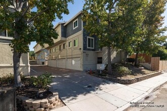 Building Photo - 4517 College Way