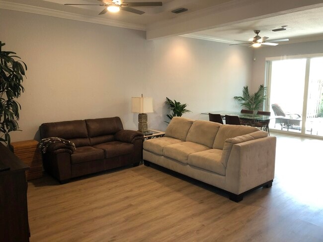 Building Photo - 1030 Murano Bay Dr