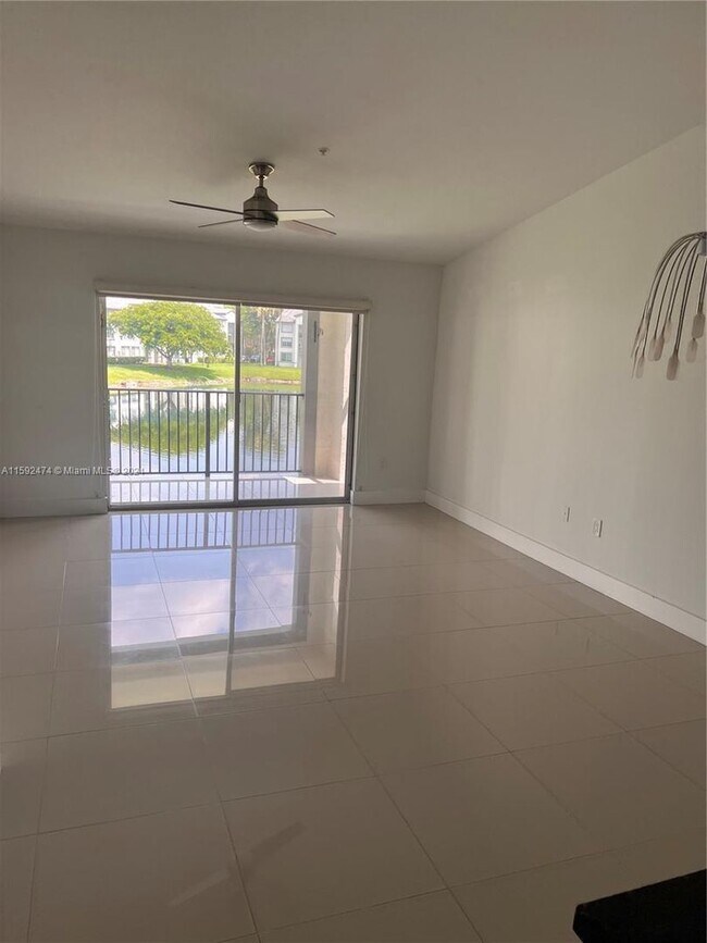 Building Photo - 4370 NW 107th Avenue 202, Doral, FL 33178