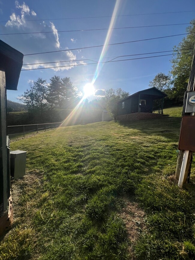 Foto del edificio - 3391 Bandy Rd