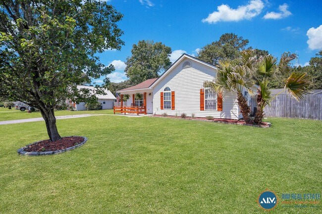 Building Photo - Charming 3-Bed, 2-Bath Home in Historic Be...
