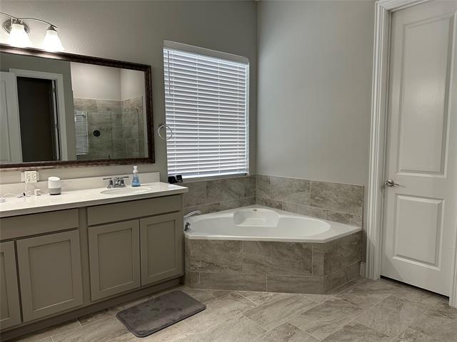 Foto del edificio - 12264 Blackburn Wy