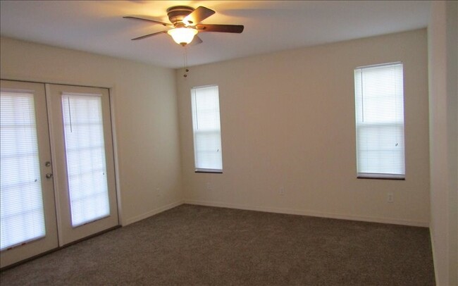 Foto del edificio - 1294 SW Newark Dr