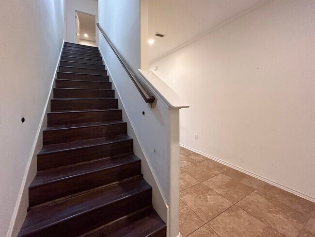 Building Photo - 5311 Lost Hills Trail