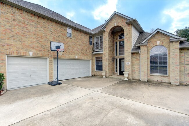 Building Photo - 6727 Patricia Ln