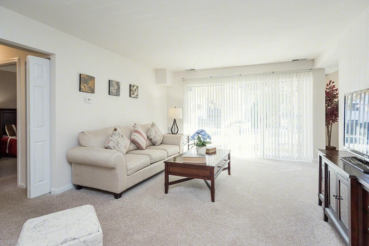 Fairfield Crossing Apartments Falls Church, VA