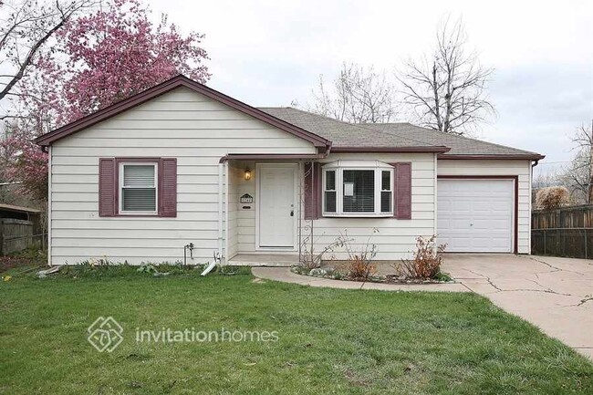 Building Photo - 1740 W Crestline Dr