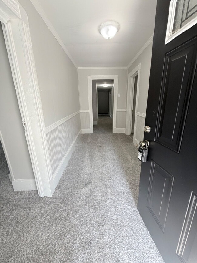 Building Photo - "Charming 3-Bedroom Home in the Heart of Winston-Salem-Pets Welcome Housing Vouchers Accepted!