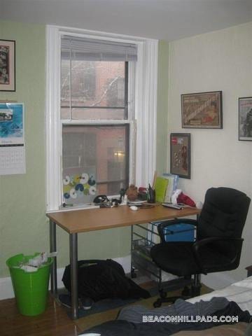 Building Photo - 72 Revere St