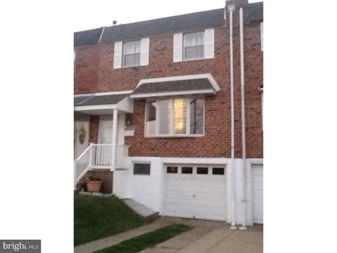 Foto principal - 3008 Secane Dr