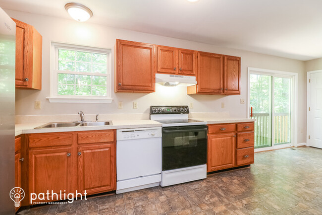 Building Photo - 8570 Chesley Dr, Lusby, MD, 20657