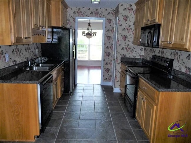 Building Photo - 119 Southwind Dr