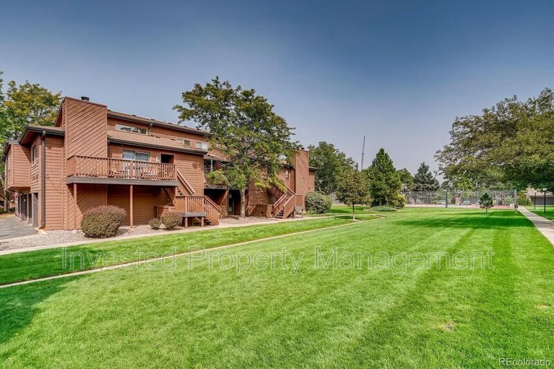 Foto principal - 540 S Forest St