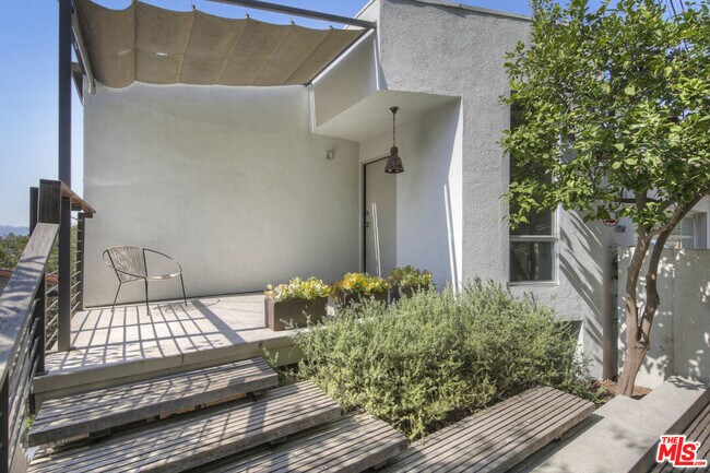 Foto del edificio - 1759 Silverwood Terrace