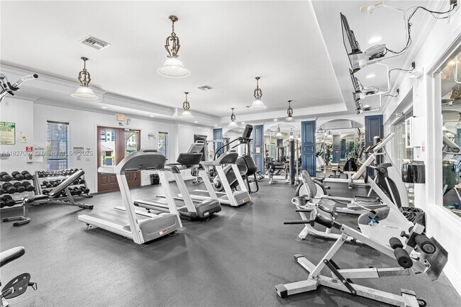 Foto del edificio - 6821 SW 44th St