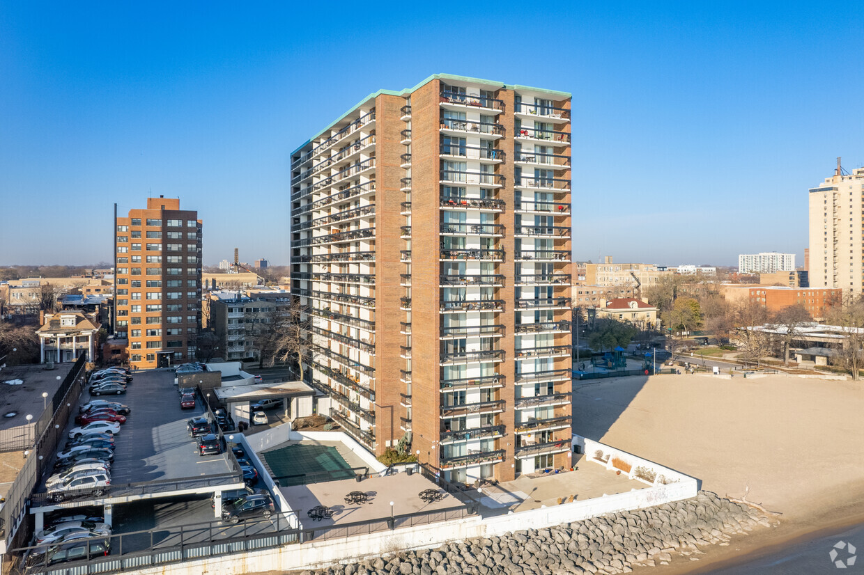 Foto principal - Thorndale Beach North Condominium