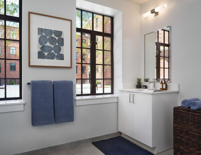 Foto del edificio - 2737 N Hoyne Ave