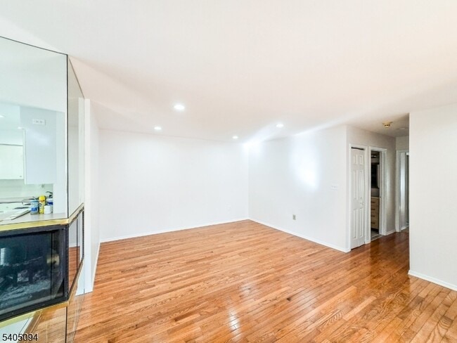 Foto del edificio - 167 Concordia Cir