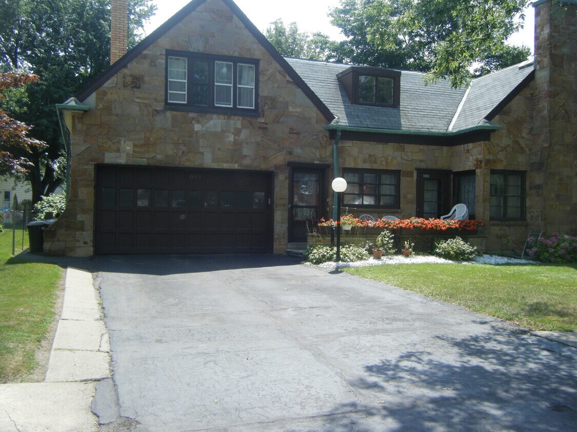 1833 Kensington Ave Unit 2, Cheektowaga, NY 14215 Apartments at 1833