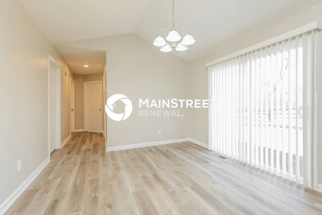 Building Photo - 3 Bedroom Pet-Friendly Home in OLD HICKORY, TN with Main Street Renewal